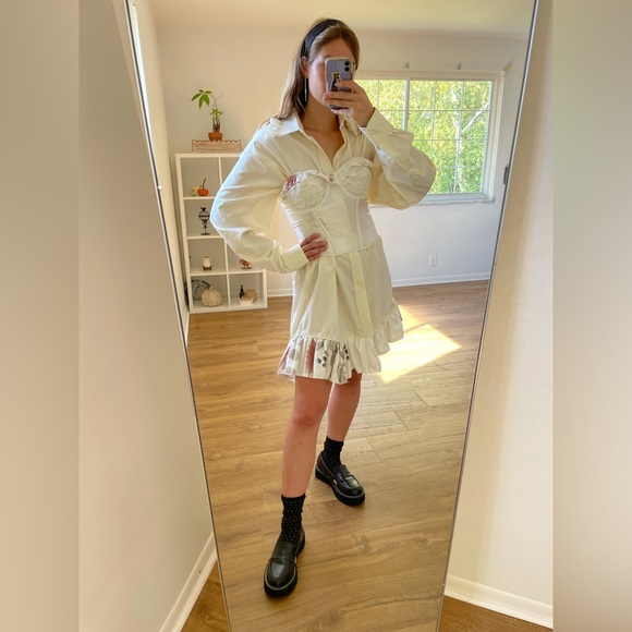 Reworked Victorian Style Ivory Satin Corset Top W/  Ruffles on Bust - S/M - Picture 2 of 15